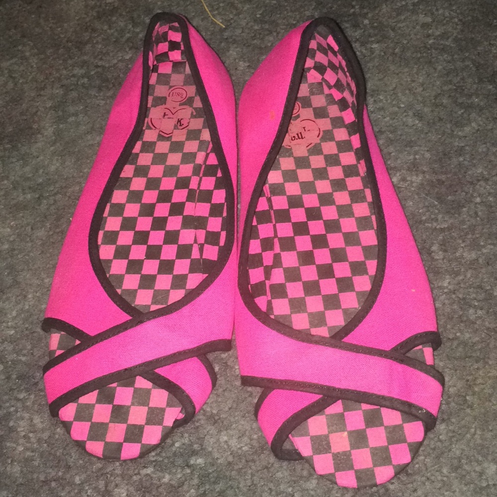 T.U.K. Slip on flats